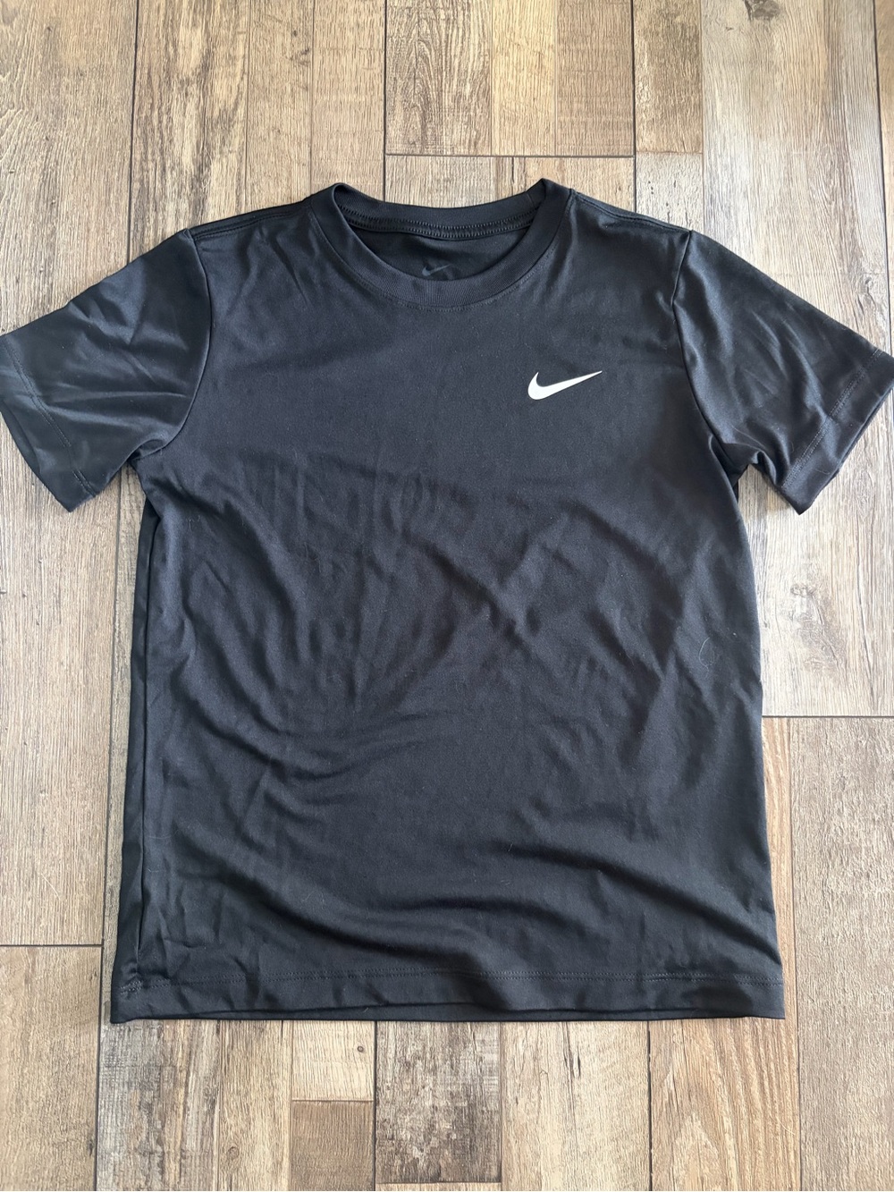 NWOT - Boys Nike shirt